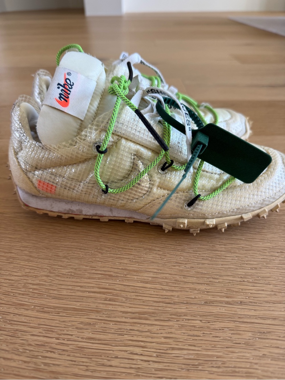 Off White x Nike, Women’s Size 8 - Picture 2 of 5